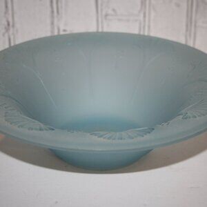 💙 Crowning Touch Blue Glass Bowl · Vintage · 4.5"